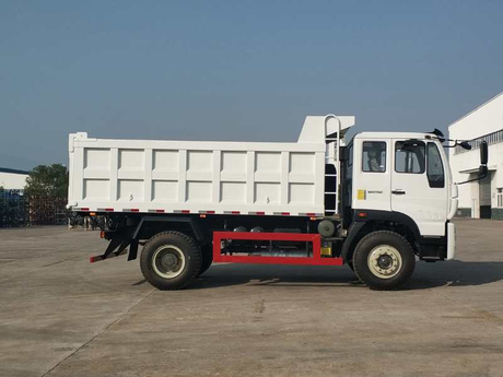 Tri Axle Hydraulic Construction Dump Truck