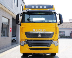 HOWO Euro 4 6x4 Truck Head Price Used Tractor Trucks