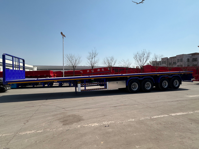3 Axle Flatbed Semi Trailer with Headboard